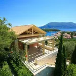 Fiscardo View 别墅 *